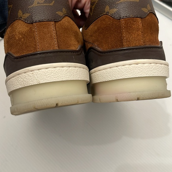 LOUIS VUITTON LEATHER SUEDE LOW SNEAKERS MENS UK SIZE 9 US SIZE 10.5 - Picture 10 of 16